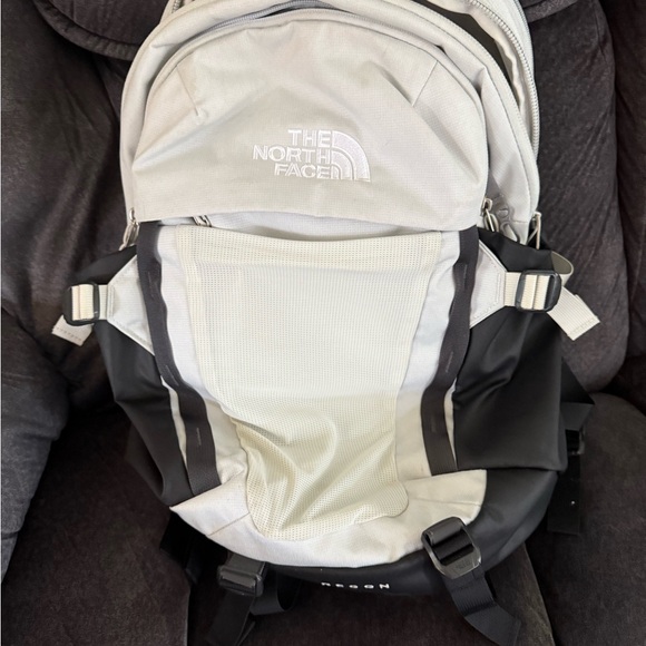 The North Face Gray and Black Recon Backpack - Picture 1 of 7
